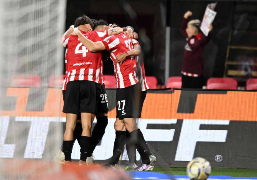 Estudiantes Defensa Clausura